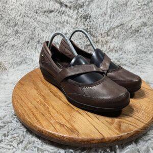 Hush Puppies Mary Janes Womens Size 9 Brown Leather  Wedge Comfort Shoes Flats